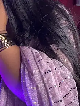 GLaM_GoDdEsS_143 live sex cam