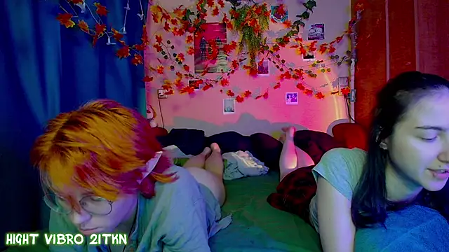 TrickyKitsune live sex cam