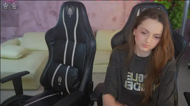 Zlata_Sky live sex cam