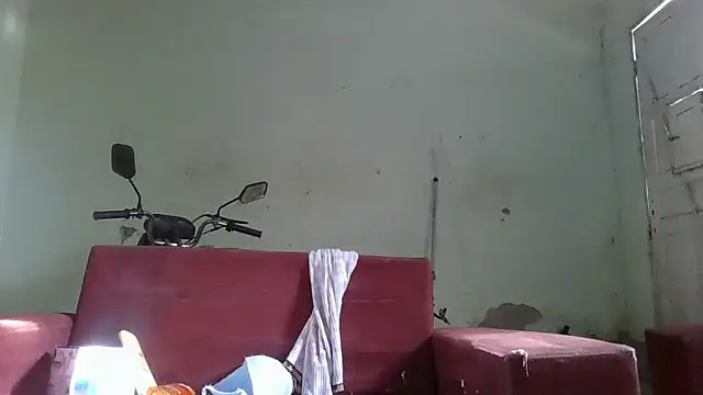 thasmyni live sex cam