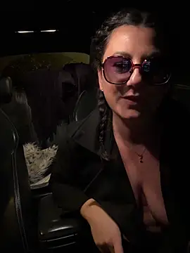 LoveSperm75 live sex cam