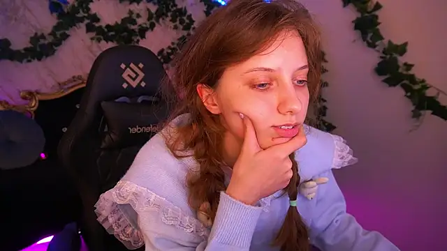 CuteeFoxy live sex cam