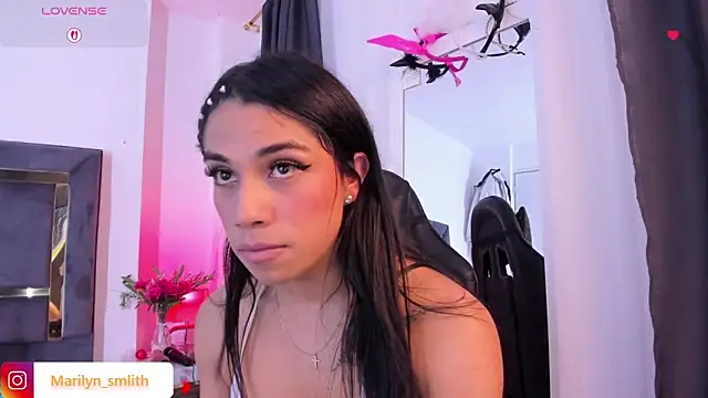 MarilynSmIith live sex cam