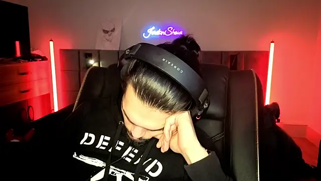 JordanShow live sex cam