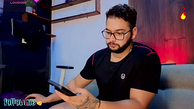 Andrew_Brown live sex cam