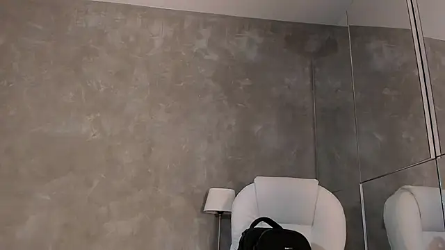 dylan_cross_ live sex cam