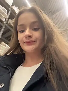 KittyQueeny live sex cam