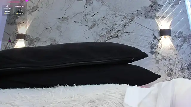 LIZ_HOLMES live sex cam