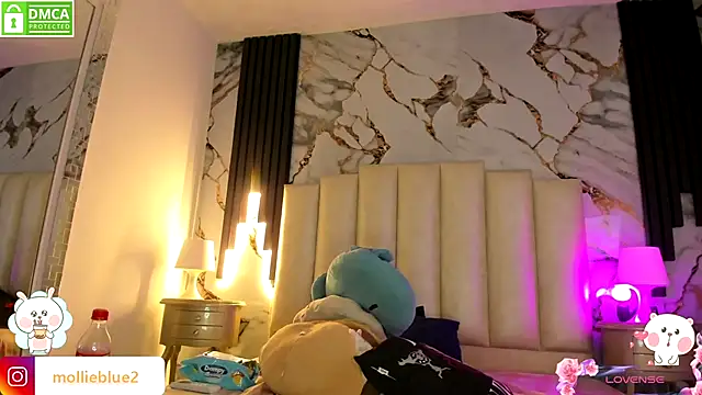 mollieblue69 live sex cam