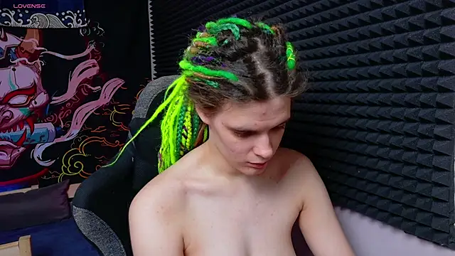 KIKI_Krash live sex cam