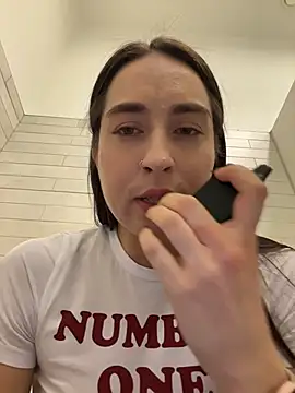 Holly_Play live sex cam