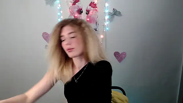 JuiceLips__ live sex cam