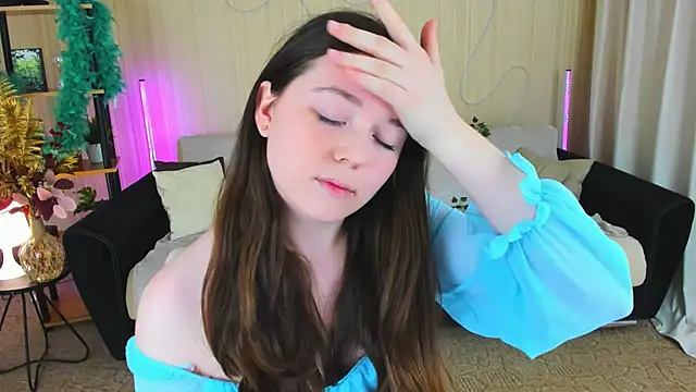 AlluringLookk live sex cam