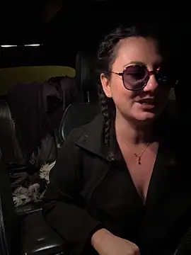 LoveSperm75 live sex cam