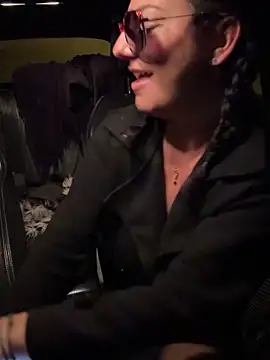 LoveSperm75 live sex cam