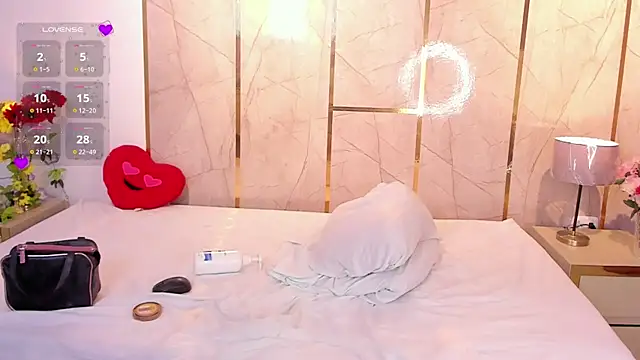 TylerBloom live sex cam