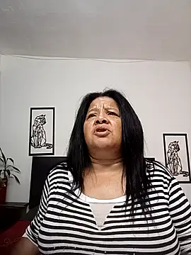 Shanttal0272 live sex cam