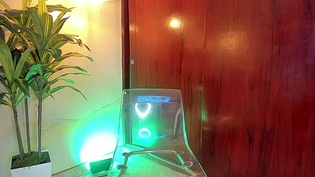 Doll_Isa_ live sex cam