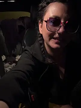 LoveSperm75 live sex cam