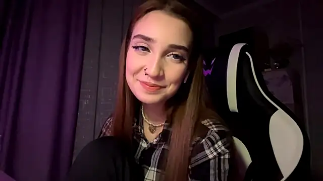 HollyPaw live sex cam