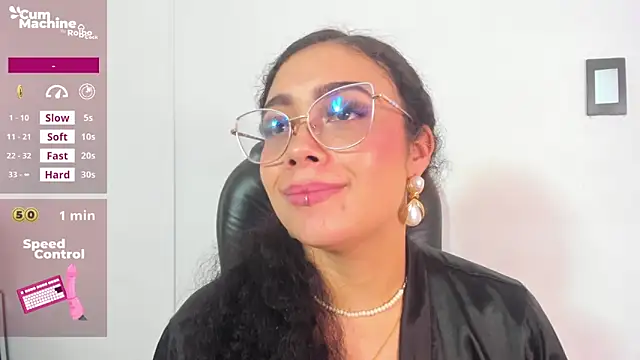 antonelllepiercee live sex cam