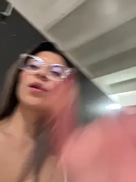 Isabella_Varella live sex cam