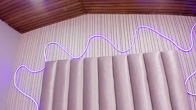 SamanthaPeachss live sex cam