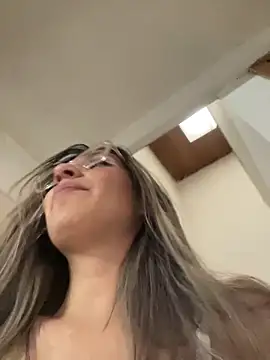 Isabella_Varella live sex cam