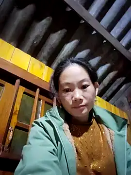 gio-thu live sex cam