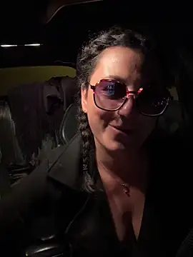 LoveSperm75 live sex cam