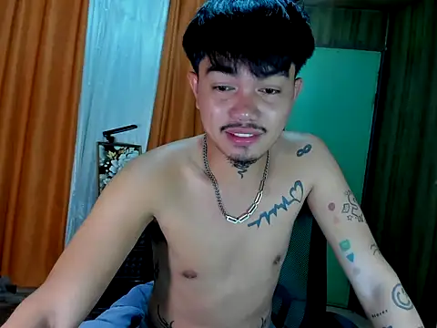 cutievrinx live sex cam