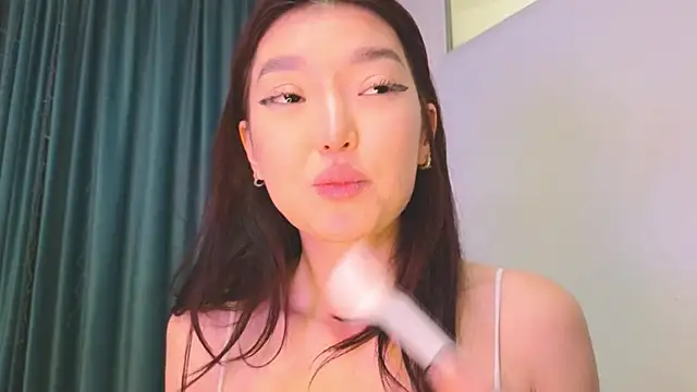 AudreyMell live sex cam