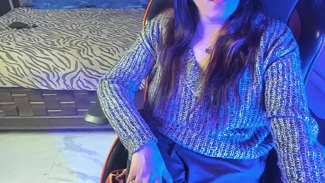 ShylaGill live sex cam