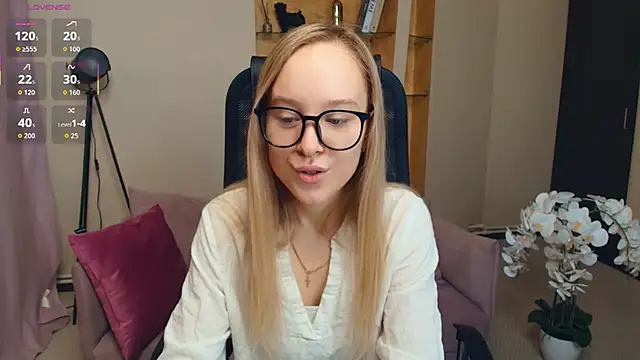 SoonMoor live sex cam