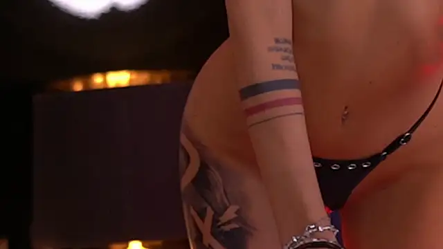 KimNatty live sex cam