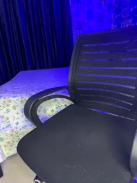 Hot_royalbhabhi live sex cam