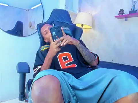 ManSant live sex cam