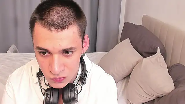 Andrew_Clar live sex cam
