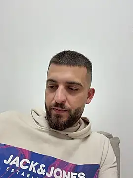 Pablo_Hornyguy95 live sex cam