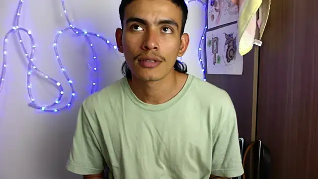 sorry-mom69 live sex cam