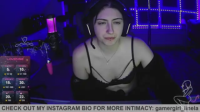 Gamergirl-Linela live sex cam
