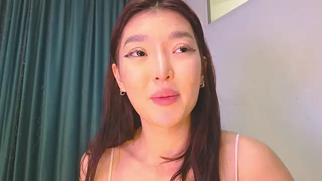 AudreyMell live sex cam