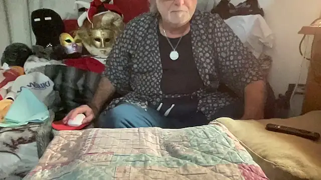 EroticVenetian live sex cam