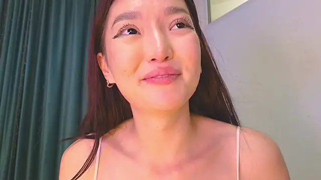 AudreyMell live sex cam