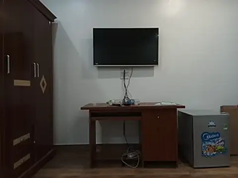 Emi_Fujin live sex cam