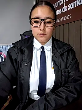 Cute_Penelope live sex cam