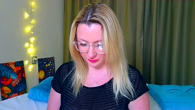 MilaLove__ live sex cam