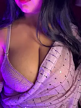 GLaM_GoDdEsS_143 live sex cam