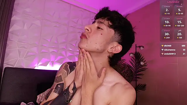 troy_rouge live sex cam