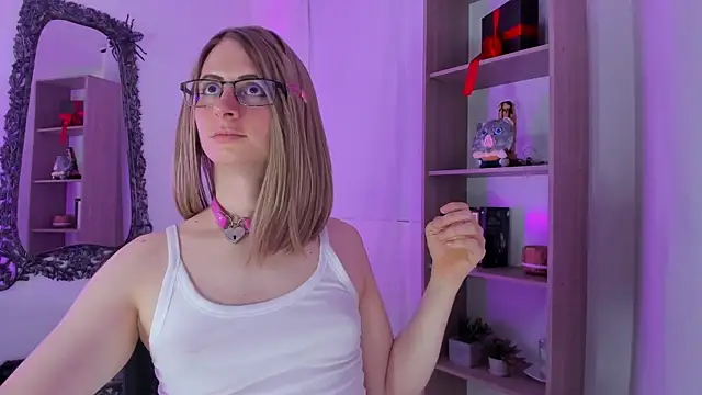 KimberlyJohnsoon live sex cam